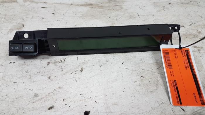 Begagnade Innerdisplay Mazda 5 (CR19) 2.0i 16V Pris € 15,00 Marginaltabell erbjuds av Autodemontagebedrijf Smit