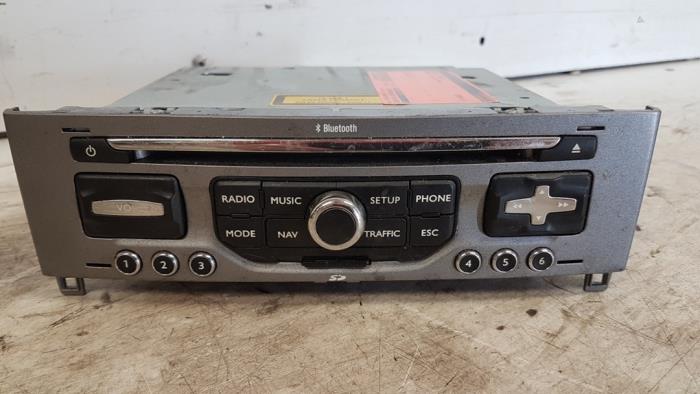 Radioodtwarzacz CD z Peugeot 308 SW (4E/H) 1.6 VTI 16V 2010