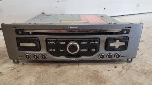 Używane Radioodtwarzacz CD Peugeot 308 SW (4E/H) 1.6 VTI 16V Cena € 150,00 Procedura marży oferowane przez Autodemontagebedrijf Smit