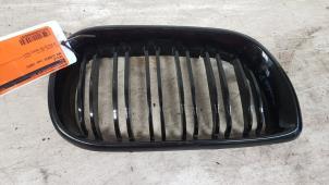 Used Grille BMW 3 serie Touring (E46/3) 318i 16V Price on request offered by Autodemontagebedrijf Smit