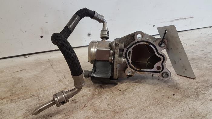 Gebrauchte Benzinpumpe Ford Focus 3 ST 2.0 ST EcoBoost 16V Preis auf Anfrage angeboten von Autodemontagebedrijf Smit
