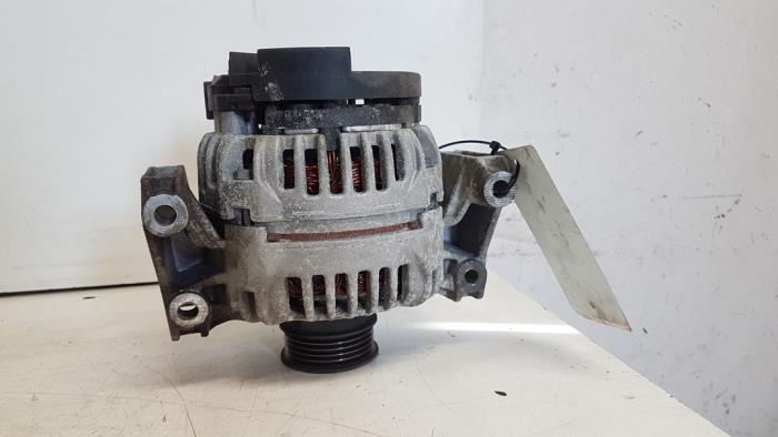 Begagnade Dynamo Opel Signum (F48) 2.2 DGI 16V Pris € 30,00 Marginaltabell erbjuds av Autodemontagebedrijf Smit