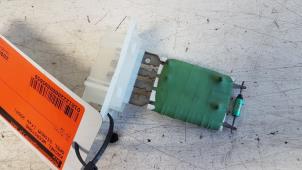 Used Heater resistor Opel Signum (F48) 2.2 DGI 16V Price on request offered by Autodemontagebedrijf Smit
