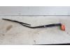 Front wiper arm from a Toyota Celica (ZZT230/231) 1.8i 16V 2000