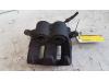 Front brake calliper, left from a Mercedes Vito (639.6), 2003 / 2014 2.2 109 CDI 16V, Delivery, Diesel, 2.148cc, 65kW (88pk), RWD, OM646983, 2003-09 / 2006-10, 639.601; 639.603; 639.605 2005