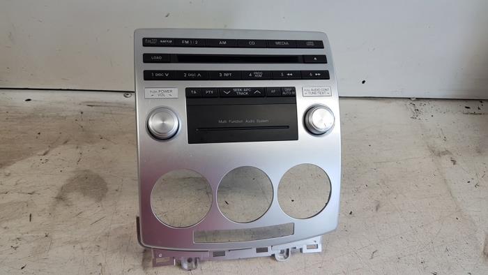 Radioodtwarzacz CD z Mazda 5 (CR19) 1.8i 16V 2005