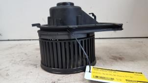 Usados Motor de ventilador de calefactor Skoda Octavia Combi (1U5) 2.0 4x4 Precio € 10,00 Norma de margen ofrecido por Autodemontagebedrijf Smit