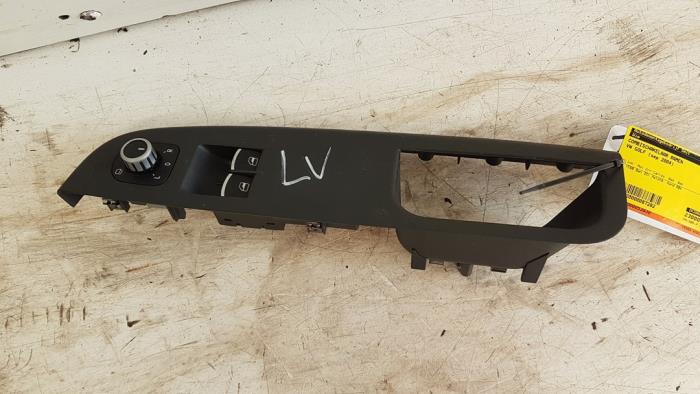 Usados Interruptor combinado de ventanillas Volkswagen Golf V (1K1) 1.6 FSI 16V Precio de solicitud ofrecido por Autodemontagebedrijf Smit