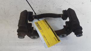 Used Front brake calliperholder, right Nissan Micra (K12) 1.2 16V Price € 5,00 Margin scheme offered by Autodemontagebedrijf Smit
