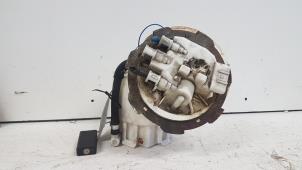 Usados Bomba eléctrica de combustible Opel Vectra C Caravan 2.2 DIG 16V Precio € 40,00 Norma de margen ofrecido por Autodemontagebedrijf Smit