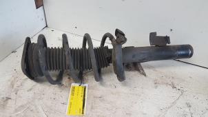 Used Front shock absorber rod, right Ford Focus 2 Wagon 1.6 16V Price € 30,00 Margin scheme offered by Autodemontagebedrijf Smit