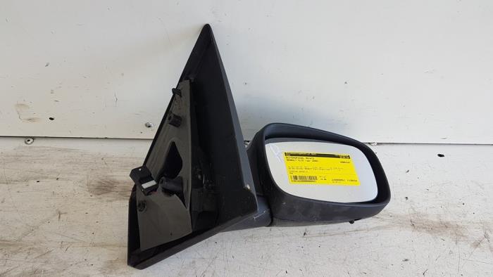 Wing mirror, right from a Renault Clio III (BR/CR) 1.2 16V 75 2008