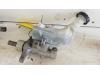 Master cylinder from a Renault Clio III (BR/CR), 2005 / 2014 1.2 16V 75, Hatchback, Petrol, 1.149cc, 55kW (75pk), FWD, D4F740; D4FD7; D4F706; D4F764; D4FE7, 2005-06 / 2014-12, BR/CR1J; BR/CRCJ; BR/CR1S; BR/CR9S; BR/CRCS; BR/CRFU; BR/CR3U; BR/CRP3 2008