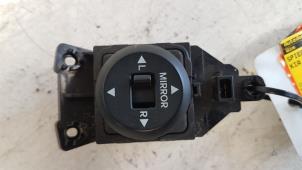 Usados Interruptor de retrovisor Kia Picanto (TA) 1.2 16V Precio € 5,00 Norma de margen ofrecido por Autodemontagebedrijf Smit