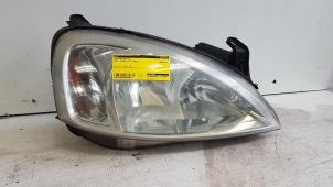 Used Headlight, right Opel Corsa C (F08/68) 1.2 16V Price € 15,00 Margin scheme offered by Autodemontagebedrijf Smit