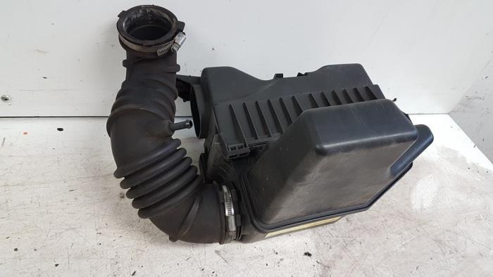 Begagnade Luftfilterhus Mitsubishi Colt (Z2/Z3) 1.3 16V Pris € 40,00 Marginaltabell erbjuds av Autodemontagebedrijf Smit
