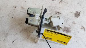 Used Tailgate lock mechanism Mitsubishi Colt CZC 1.5 16V Price on request offered by Autodemontagebedrijf Smit