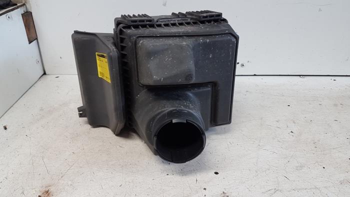 Gebrauchte Luftfiltergehäuse Mitsubishi Lancer Wagon (CS/CT) 1.6 16V Preis € 40,00 Margenregelung angeboten von Autodemontagebedrijf Smit