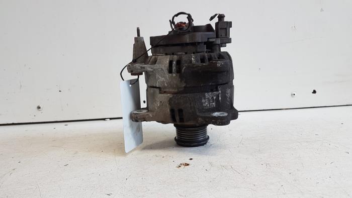 Usagé Dynamo Volkswagen Transporter T5 1.9 TDi Prix € 25,00 Règlement à la marge proposé par Autodemontagebedrijf Smit