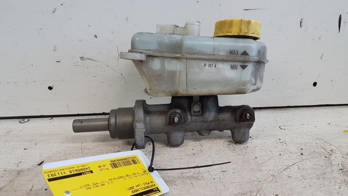 Used Master cylinder Volkswagen Polo IV (9N1/2/3) 1.2 12V Price € 10,00 Margin scheme offered by Autodemontagebedrijf Smit