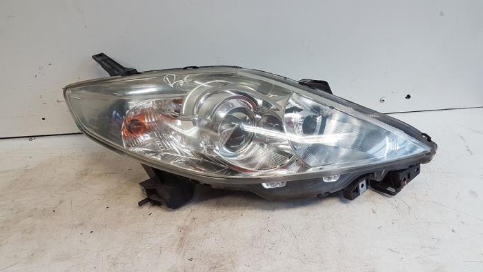 Używane Oprawa reflektora Mazda 5 (CR19) 1.8i 16V Cena € 40,00 Procedura marży oferowane przez Autodemontagebedrijf Smit