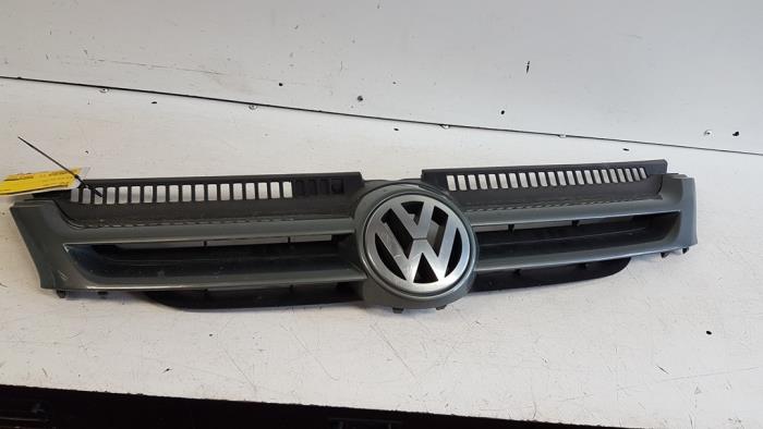 Używane Grill Volkswagen Golf V (1K1) 1.4 16V Cena € 40,00 Procedura marży oferowane przez Autodemontagebedrijf Smit