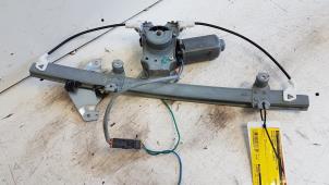 Usados Mecanismo de ventanilla de 4 puertas derecha delante Nissan Primera (P11) 1.8 16V Precio € 25,00 Norma de margen ofrecido por Autodemontagebedrijf Smit