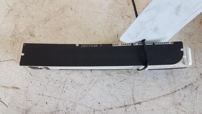 Begagnade Innerdisplay Citroen C4 Grand Picasso (UA) 1.6 16V THP Sensodrive,GT THP Pris € 10,00 Marginaltabell erbjuds av Autodemontagebedrijf Smit