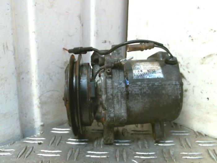 Air conditioning pump from a Suzuki Wagon R+ 1998