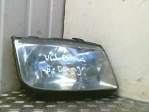 Used Headlight, right Volkswagen Bora Price € 30,00 Margin scheme offered by Autodemontagebedrijf Smit
