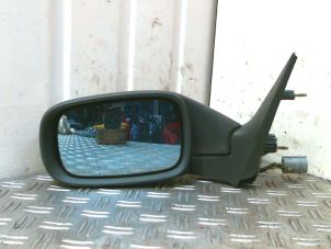Used Wing mirror, left Renault Laguna Price € 25,00 Margin scheme offered by Autodemontagebedrijf Smit