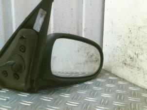 Gebrauchte Außenspiegel rechts Nissan Almera (N16) 2.2 Di 16V Preis € 25,00 Margenregelung angeboten von Autodemontagebedrijf Smit