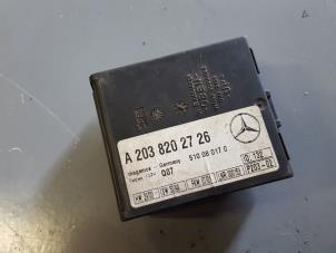 Używane Przekaznik alarmu Mercedes C-Klasse Cena na żądanie oferowane przez Autodemontagebedrijf Smit