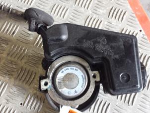 Used Power steering pump Peugeot 206 Price € 40,00 Margin scheme offered by Autodemontagebedrijf Smit