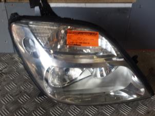 Used Headlight, right Renault Scénic I (JA) 1.4 16V Price € 30,00 Margin scheme offered by Autodemontagebedrijf Smit