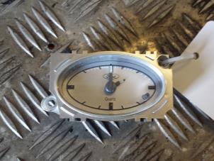 Used Clock Ford Mondeo III 2.0 16V Price on request offered by Autodemontagebedrijf Smit