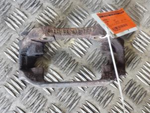 Used Front brake calliperholder, left Peugeot 206 Price € 10,00 Margin scheme offered by Autodemontagebedrijf Smit