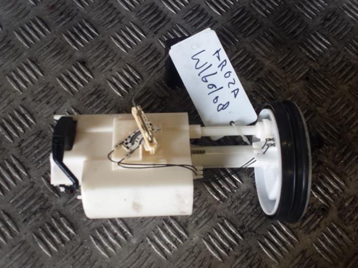 Mechanical fuel pump from a Seat Arosa (6H1) 1.7 SDI 1999