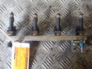 Used Fuel injector nozzle Opel Agila (A) 1.2 16V Twin Port Price € 45,00 Margin scheme offered by Autodemontagebedrijf Smit