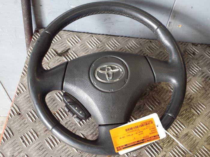 Used Toyota Corolla E12 2 0 D 4d 16v 110 Steering Wheel Steering Wheel From A Toyota Corolla E12 2 0 D 4d 16v 110 2003