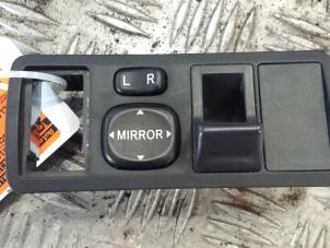 Used Mirror switch Toyota Corolla (E12) 2.0 D-4D 16V 110 Price € 20,00 Margin scheme offered by Autodemontagebedrijf Smit