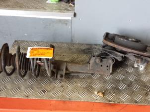 Used Front shock absorber rod, right Mercedes A (W168) 1.4 A-140 Price € 75,00 Margin scheme offered by Autodemontagebedrijf Smit
