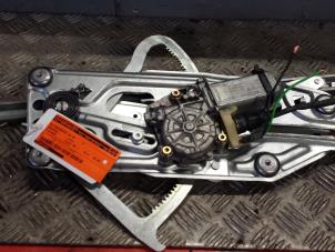 Usagé Mécanique vitre 4portes avant droite Mercedes S-Klasse Prix € 40,00 Règlement à la marge proposé par Autodemontagebedrijf Smit