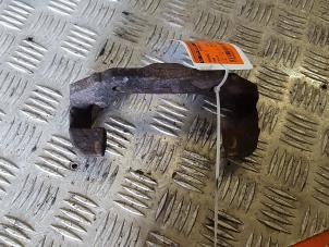 Used Front brake calliperholder, left Ford Fiesta 5 (JD/JH) 1.3 Price € 25,00 Margin scheme offered by Autodemontagebedrijf Smit
