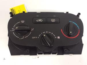 Usados Panel de control de calefacción Peugeot 307 (3A/C/D) 1.4 Precio de solicitud ofrecido por Autodemontagebedrijf Smit