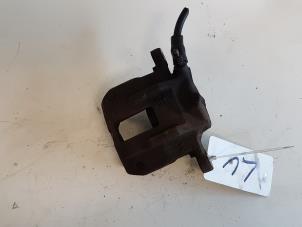Used Front brake calliper, left Mercedes A (W168) 1.4 A-140 Price € 30,00 Margin scheme offered by Autodemontagebedrijf Smit