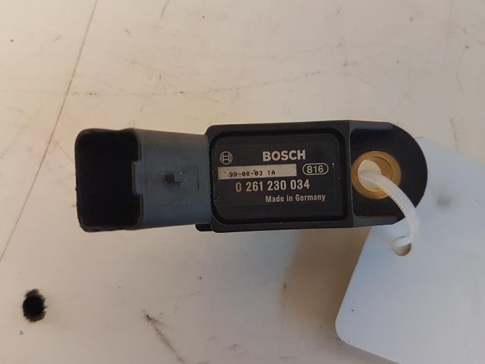 Begagnade MAP-sensor (insugsrör) Citroen Xsara Picasso (CH) 1.6 Pris € 10,00 Marginaltabell erbjuds av Autodemontagebedrijf Smit