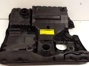 Abdeckblech Motor van een Skoda Fabia (6Y2) 1.4i 16V 2002