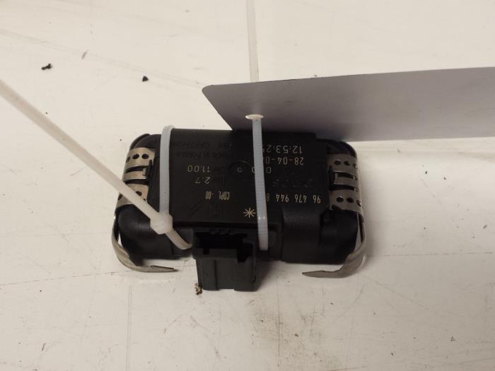 Begagnade Regnsensor Citroen C5 I Break (DE) 1.8 16V Pris € 10,00 Marginaltabell erbjuds av Autodemontagebedrijf Smit