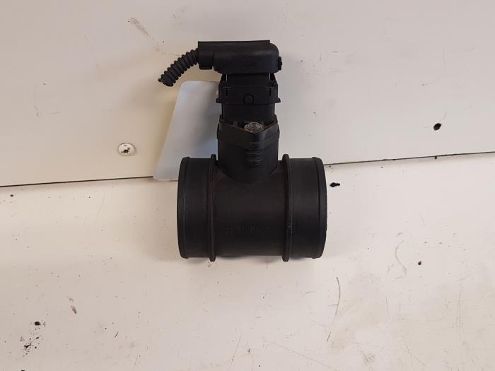 Gebrauchte Luftmassenmesser Alfa Romeo 147 (937) 1.6 HP Twin Spark 16V Preis € 10,00 Margenregelung angeboten von Autodemontagebedrijf Smit